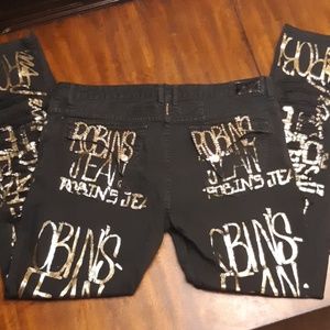 Robin's Jean Denim Outfit